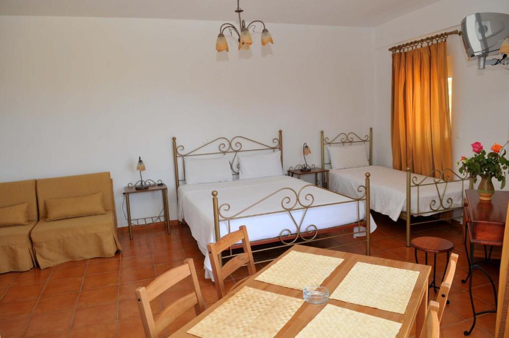 Kasimis Apartment Kyparissia Exterior photo