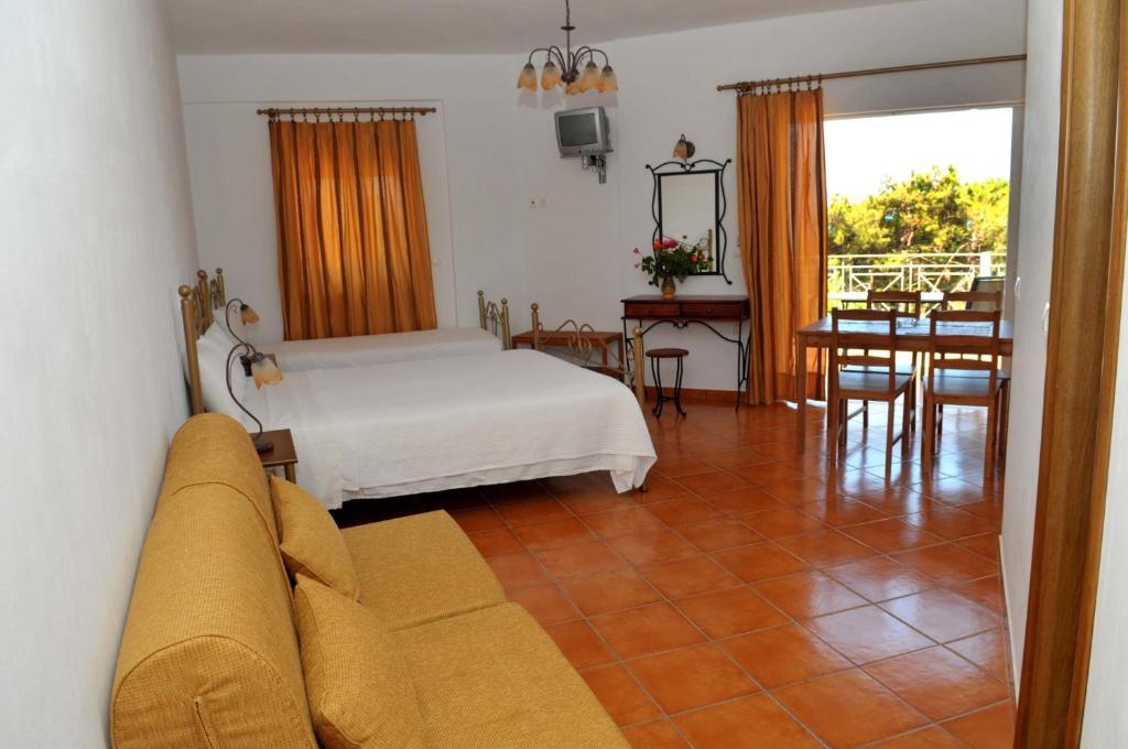 Kasimis Apartment Kyparissia Exterior photo