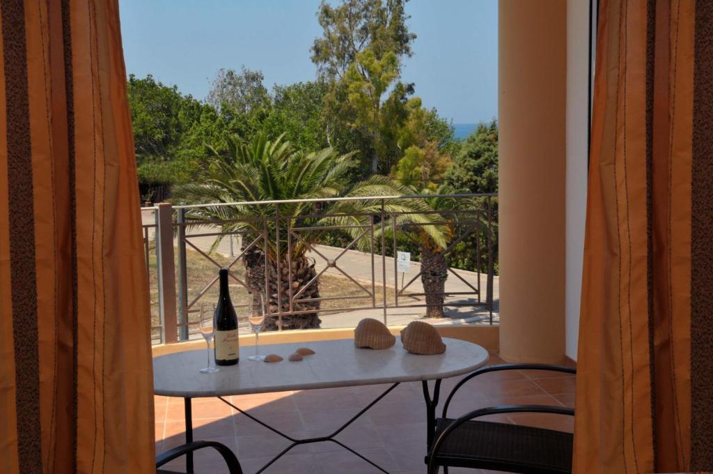Kasimis Apartment Kyparissia Exterior photo