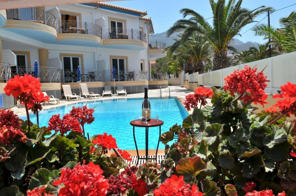 Kasimis Apartment Kyparissia Exterior photo