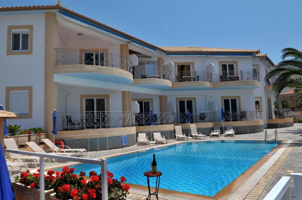 Kasimis Apartment Kyparissia Exterior photo