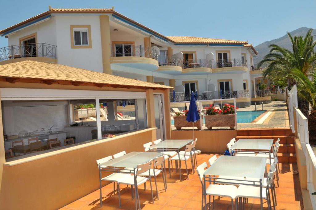 Kasimis Apartment Kyparissia Exterior photo