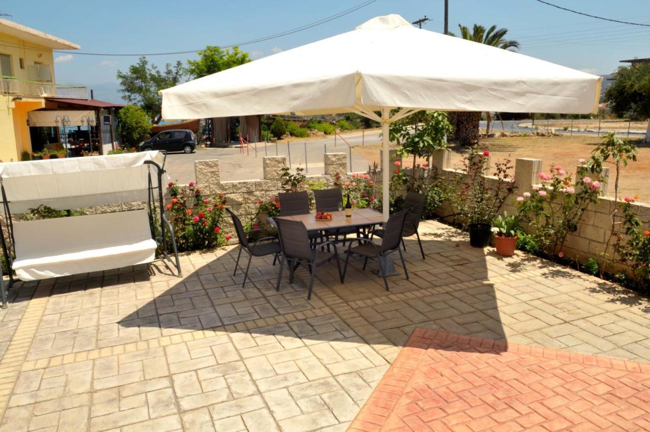 Kasimis Apartment Kyparissia Exterior photo